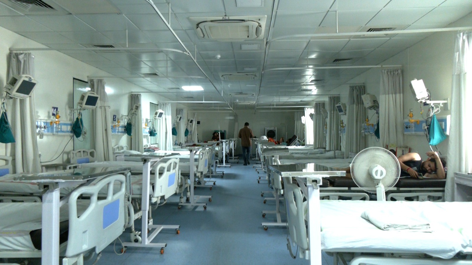 No ACs Or Fans, Restless Patients: Madhya Pradesh Hospital's Poor Condition